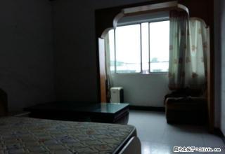 大山坪石马沟带空调阳台单间分租 月付可短租可长租无中介费 - 泸州28生活网 luzhou.28life.com